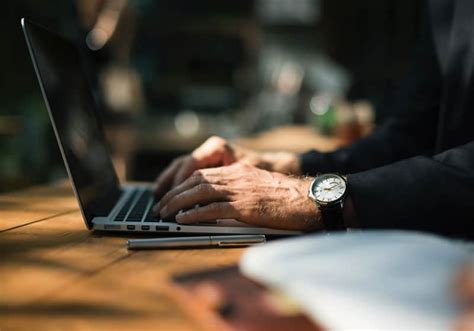 Your Definitive Guide to Pawning Items Online .